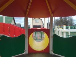 Установка игрового комплекса в г. Жиздра Калужской обл., парк «Сказка»